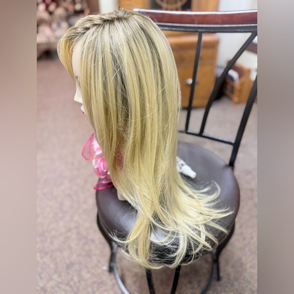 Belle Tress “Allie” hand tied style - Picture 3 of 7